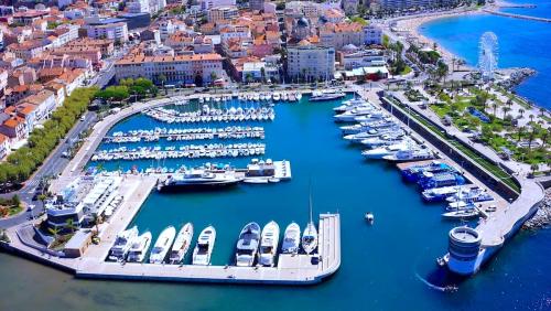 Berth for sale 25m x 7.5m