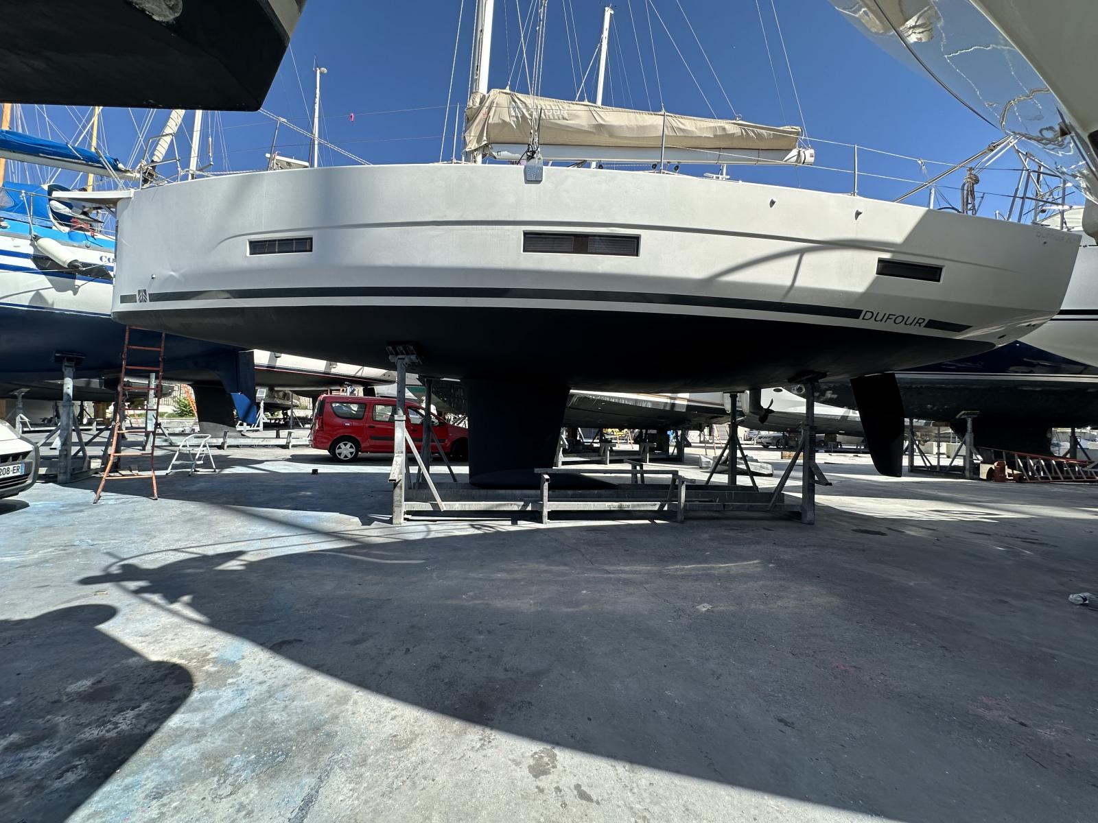 dufour 390