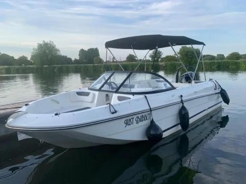 Bayliner element e21