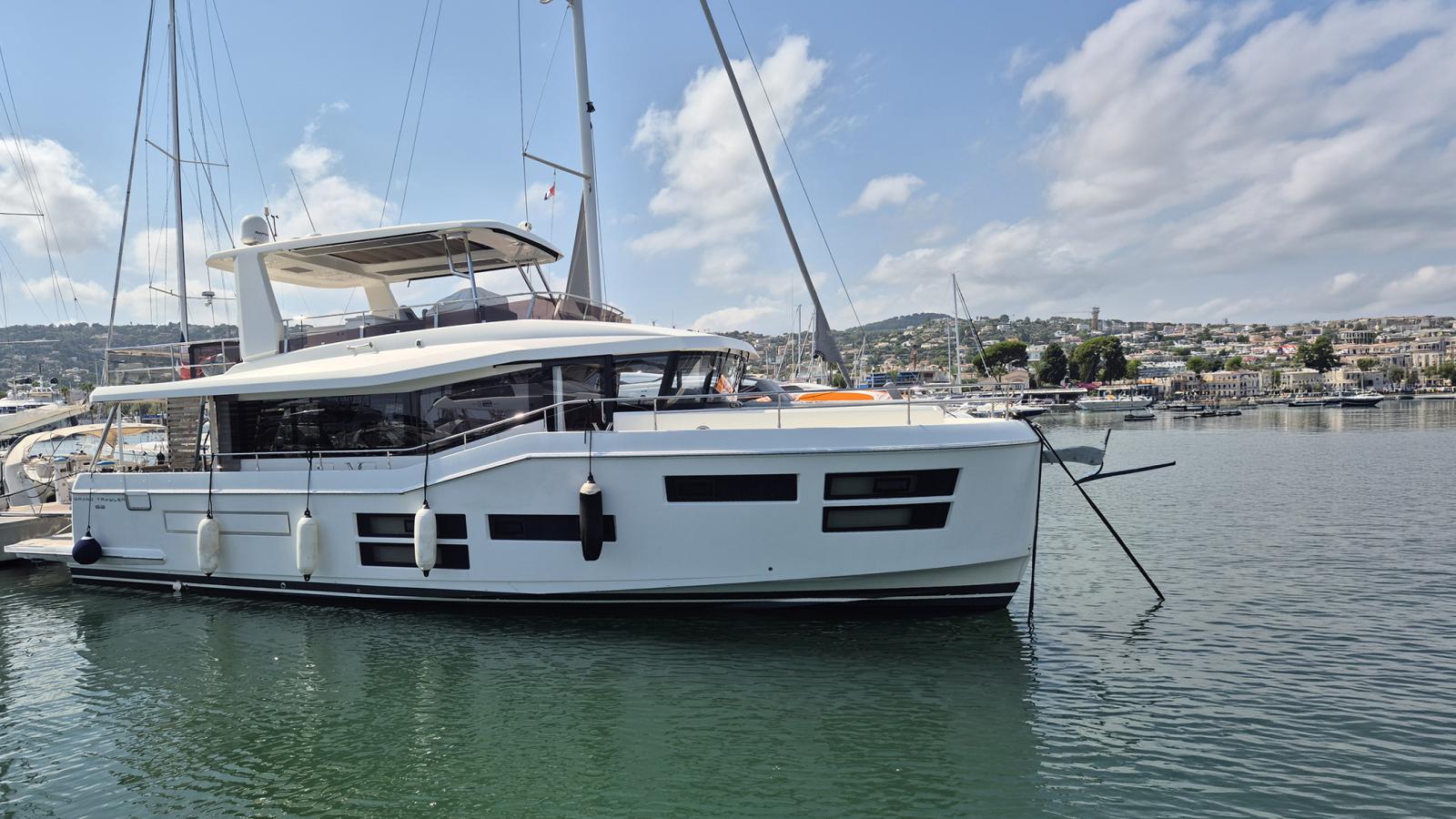 beneteau Grand trawler 62