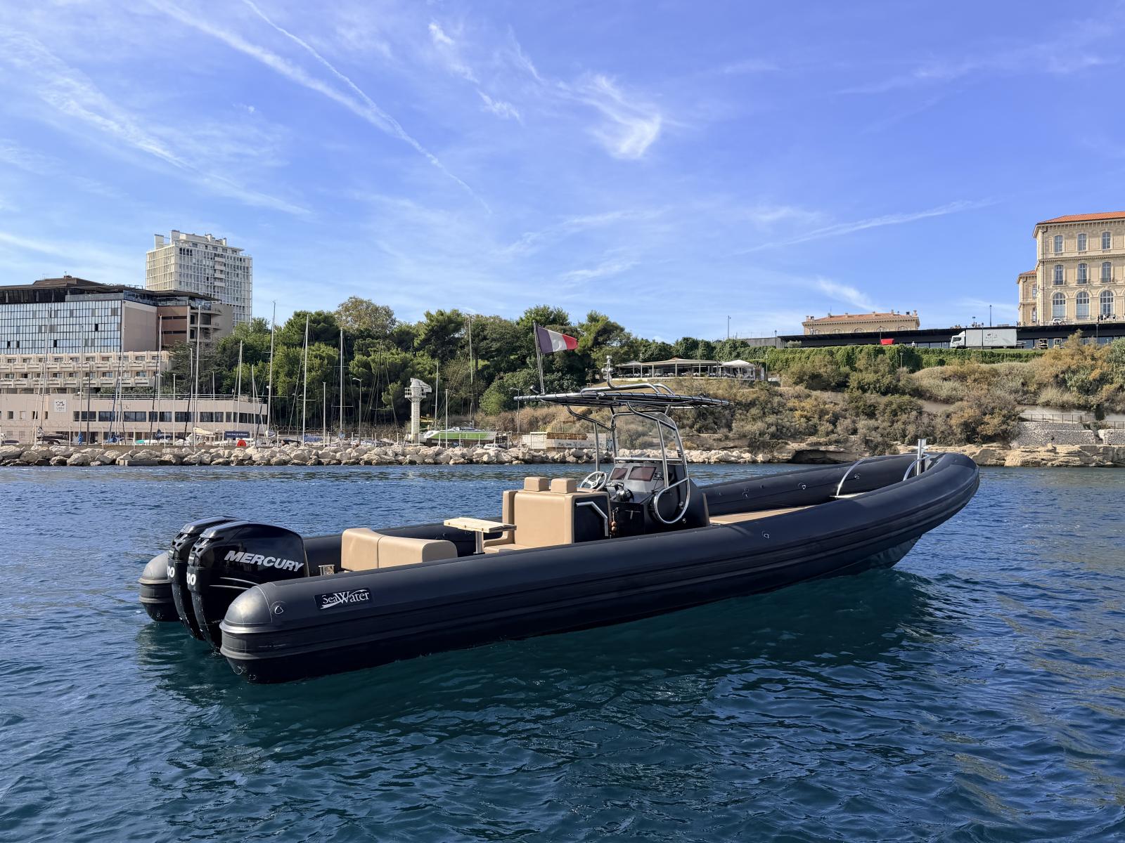 seawater Phantom 300