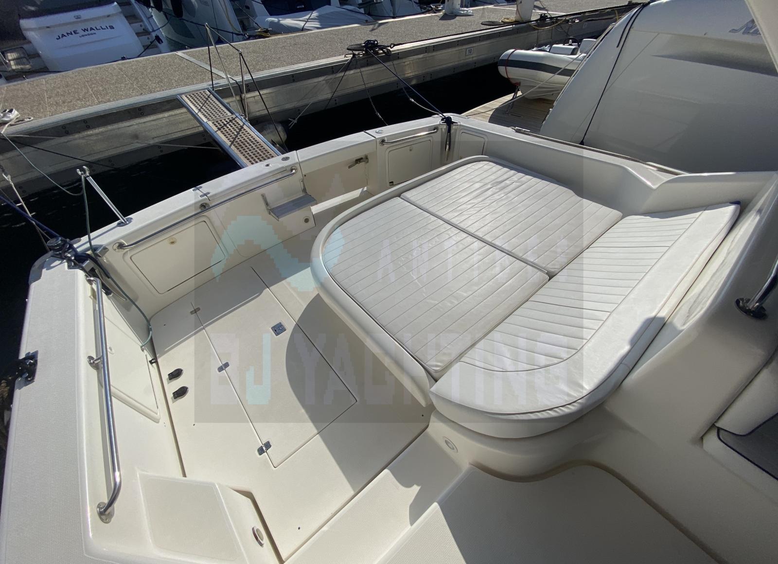 riviera 4000 offshore