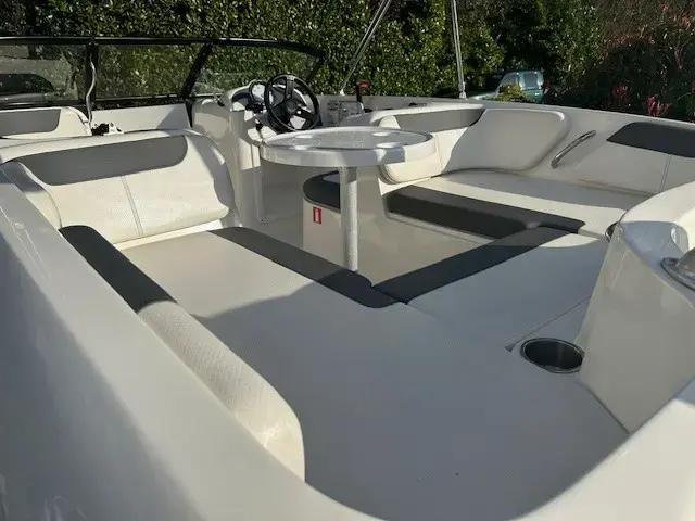 bayliner Element e18