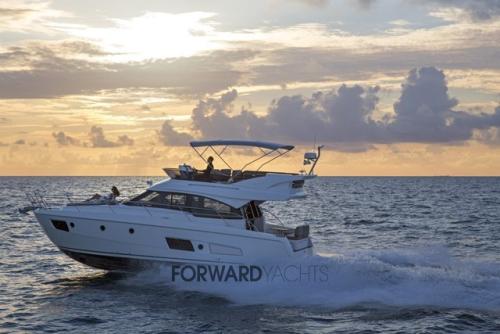 Bavaria yachts virtess 420