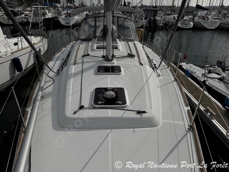 beneteau Oceanis 37