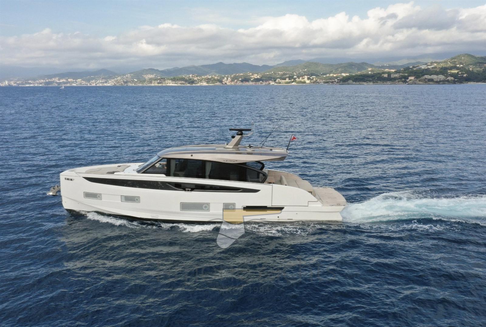 azimut Seadeck 6