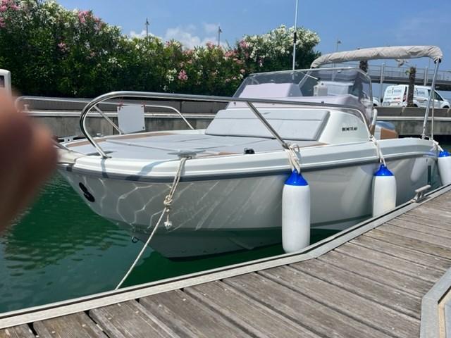 beneteau Flyer 6 sun deck