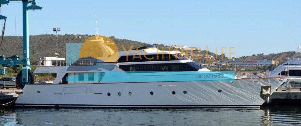 bugari artemio Yacht m 24