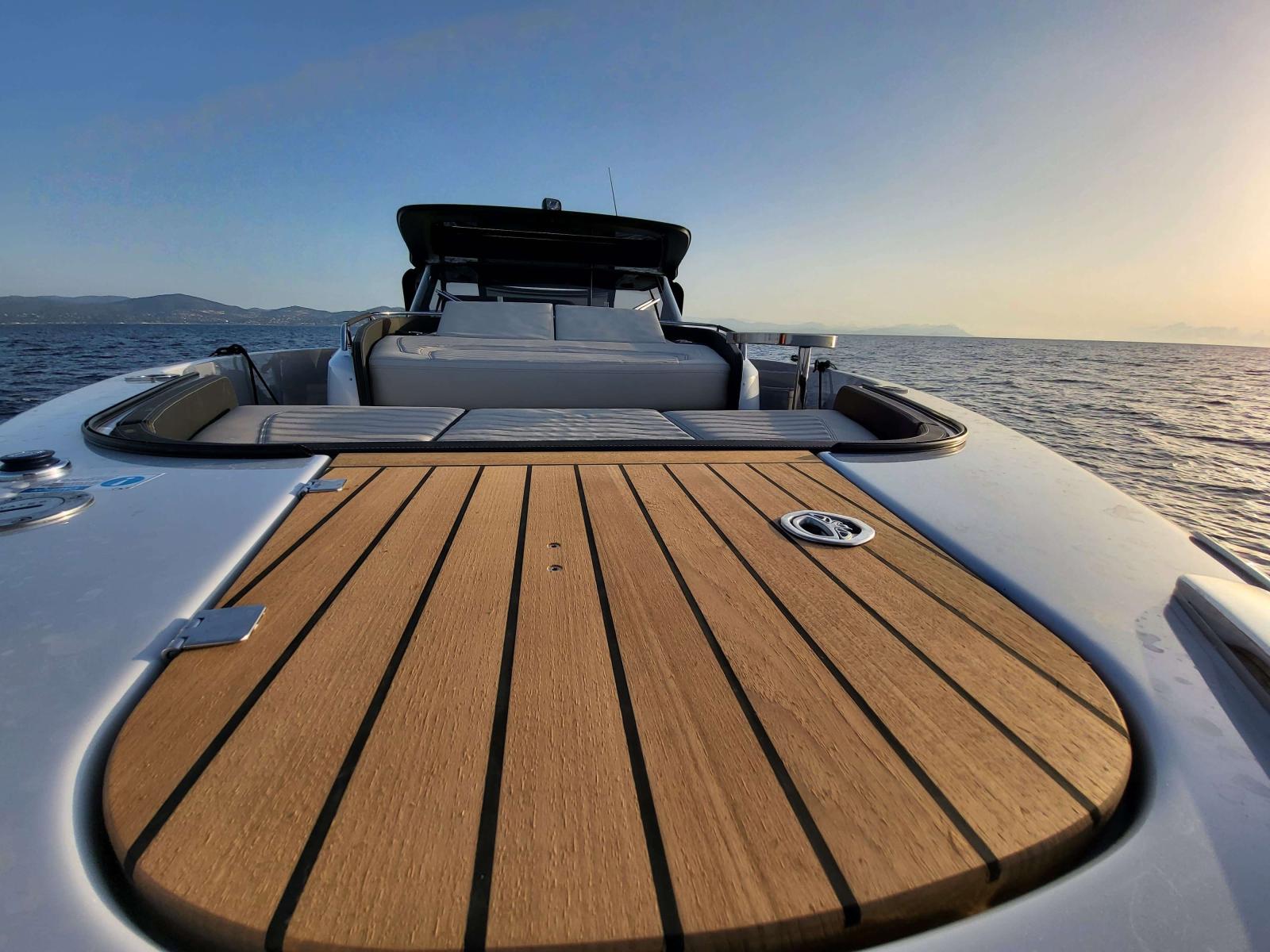 cranchi A46 luxury tender