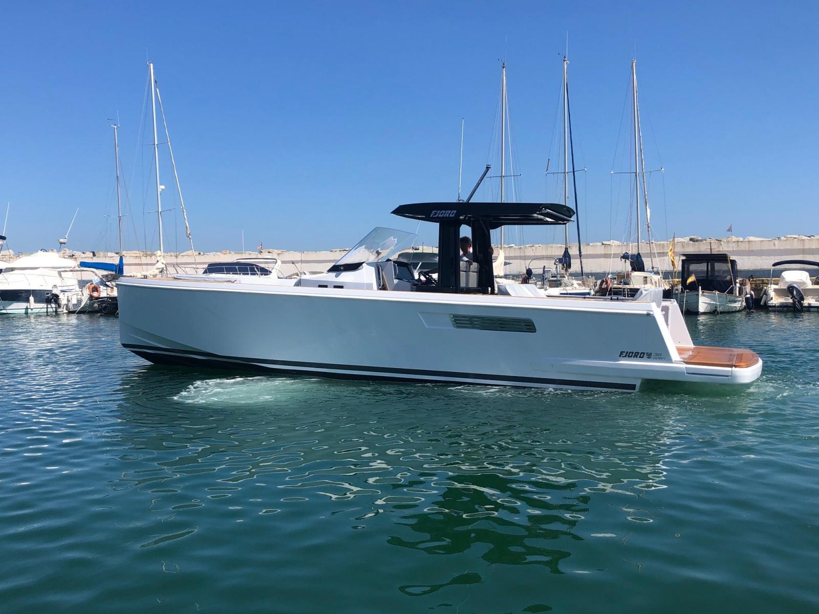 fjord 38 open
