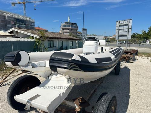 Rib cat 24