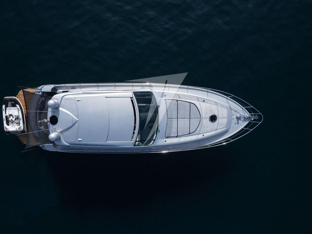 pershing 62