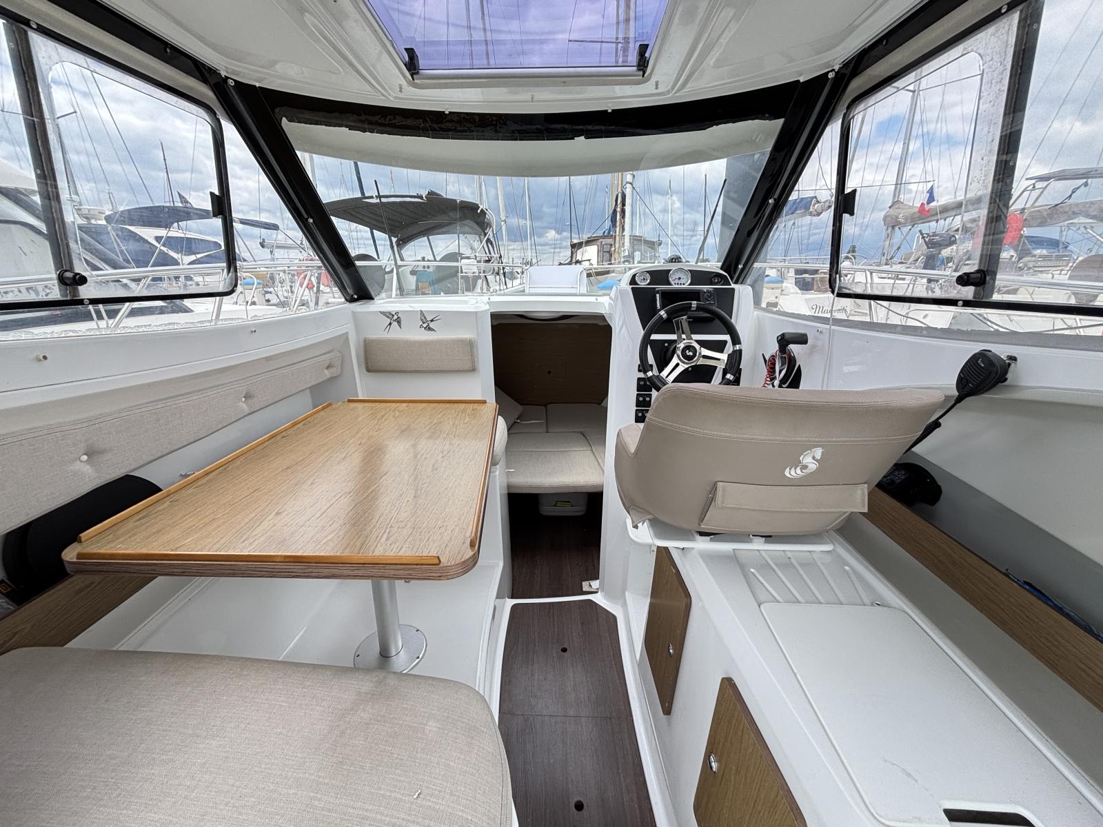 beneteau Antares 6.80