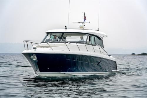 Tiara yachts 48 le