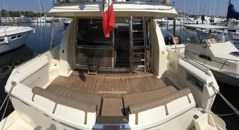 ferretti 150