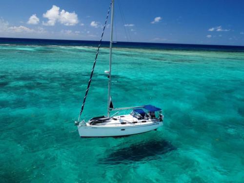 Bavaria yachts 33 cruiser