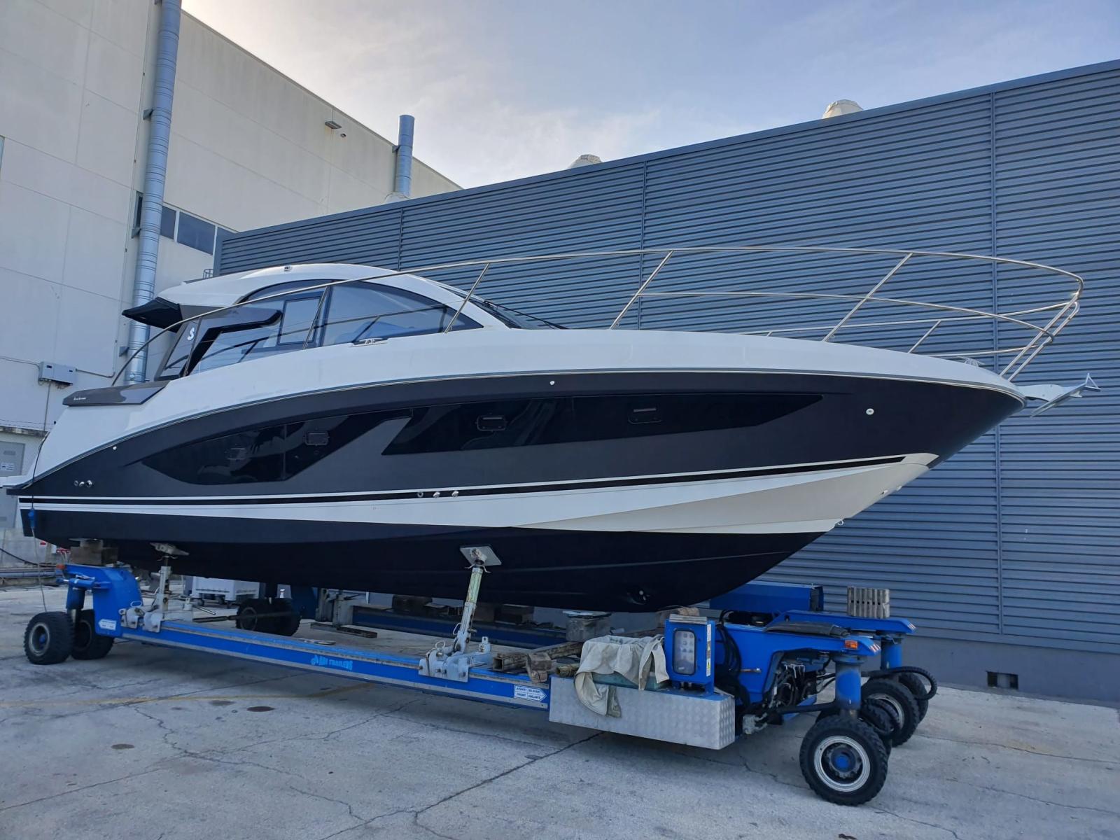 beneteau. Gran turismo 36