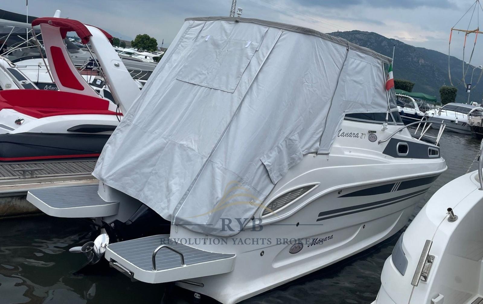 manara 27 cabin