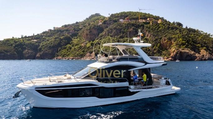 galeon 560 fly