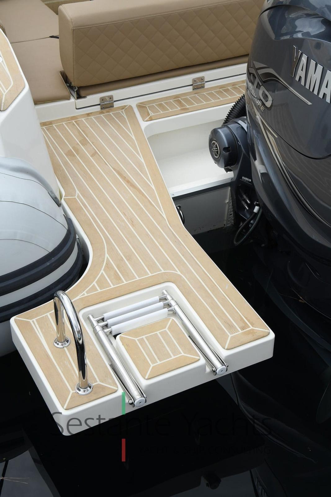 capelli Tempest 900 open