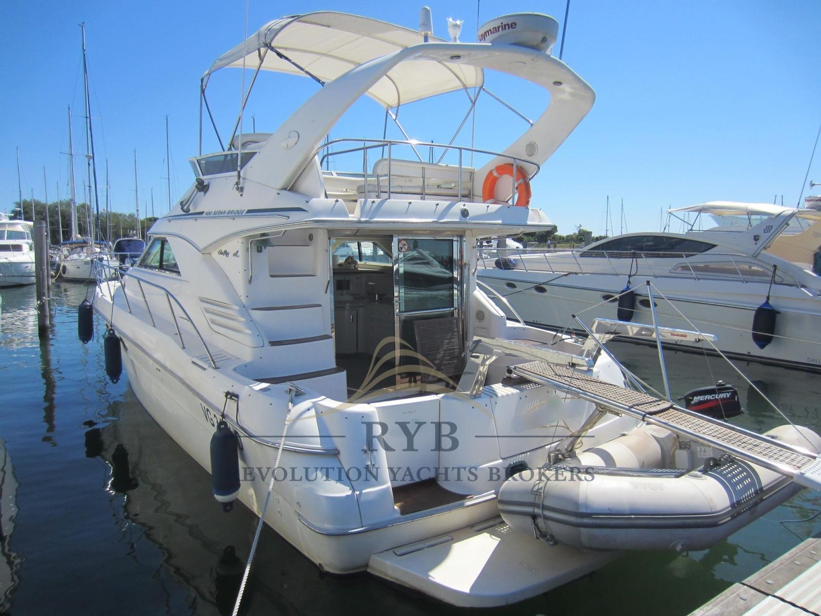 sea ray 400 sedan bridge