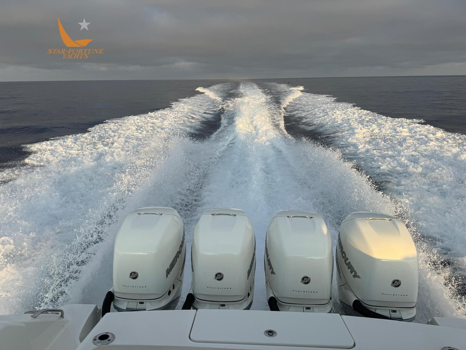 boston whaler Outrage 380