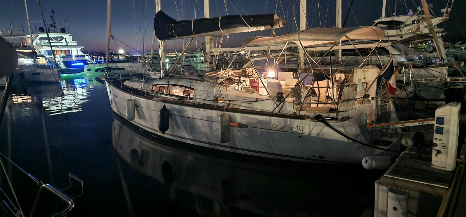 beneteau Oceanis 40
