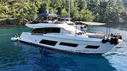 Ferretti yachts ferretti 670