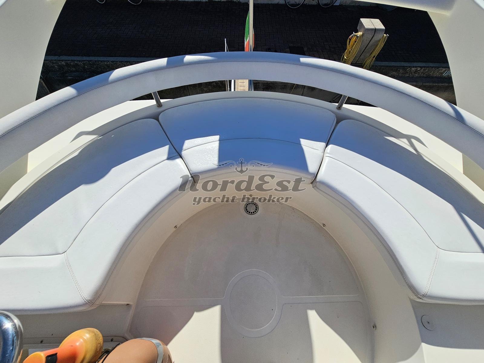 ferretti 430