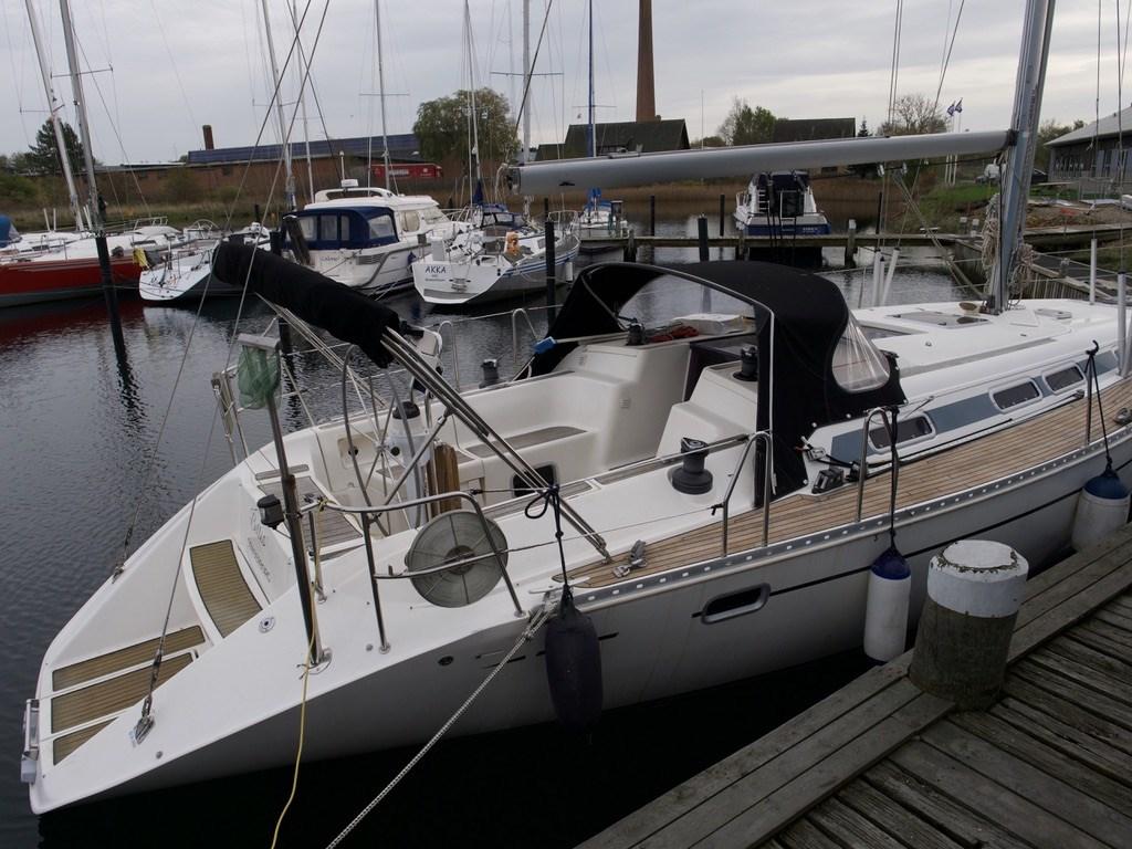 elan Elan 431 owners version