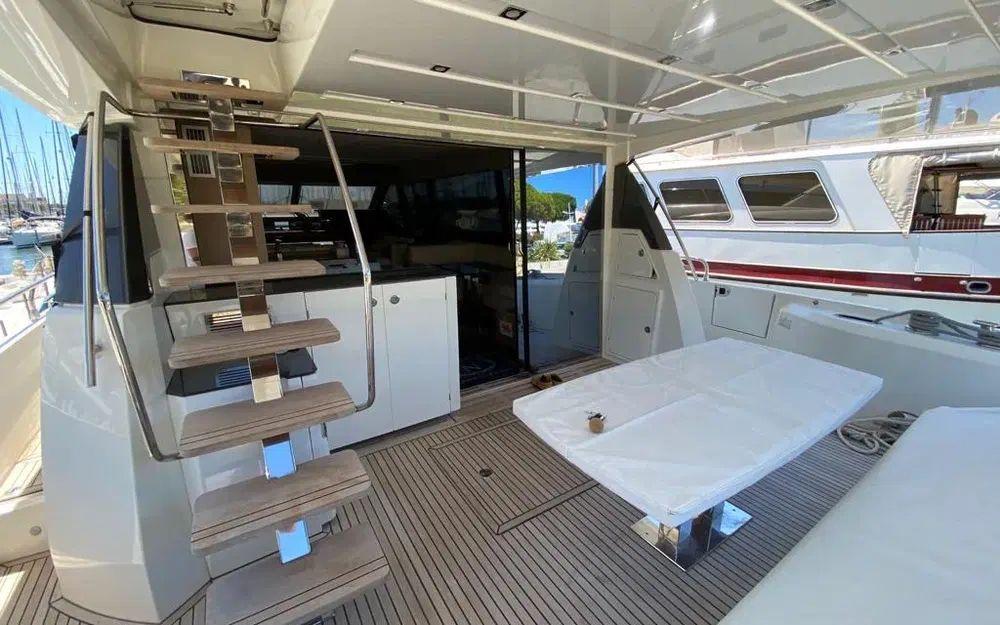 jeanneau Prestige 680
