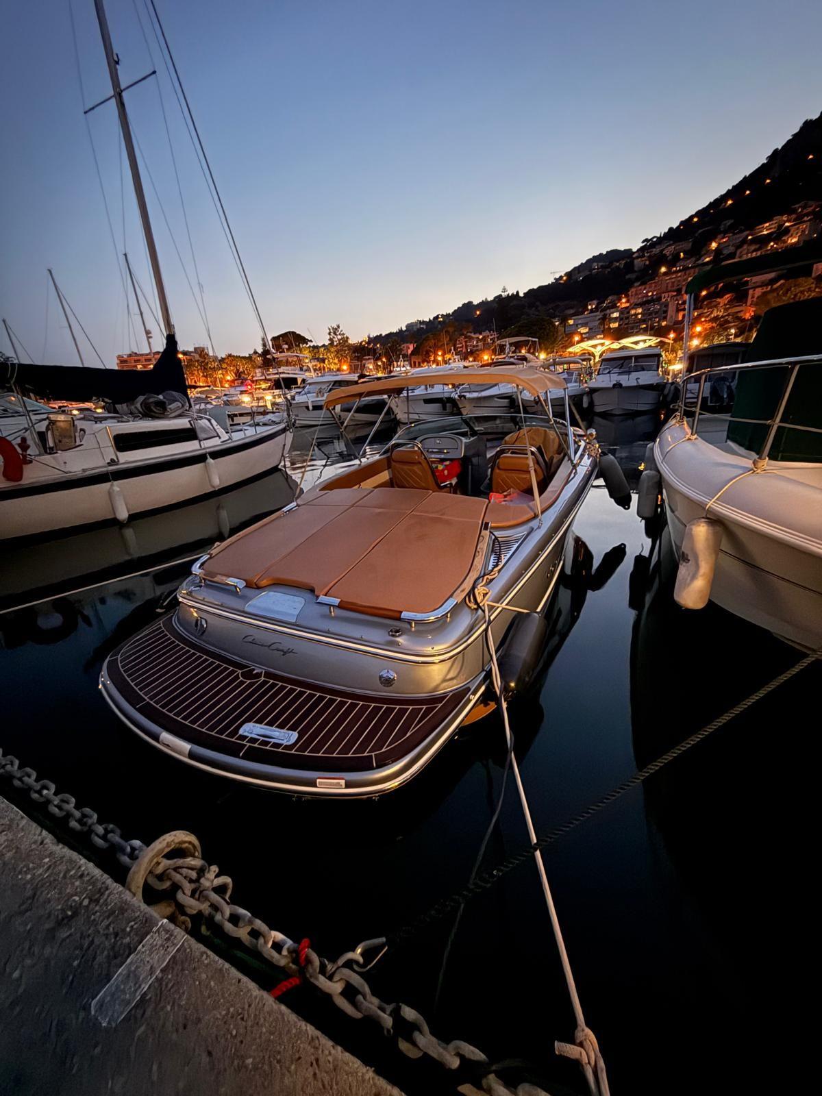 chris-craft Carina 21