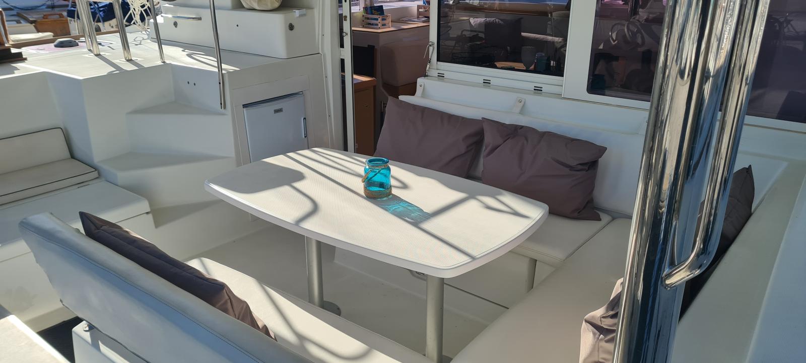 lagoon 400