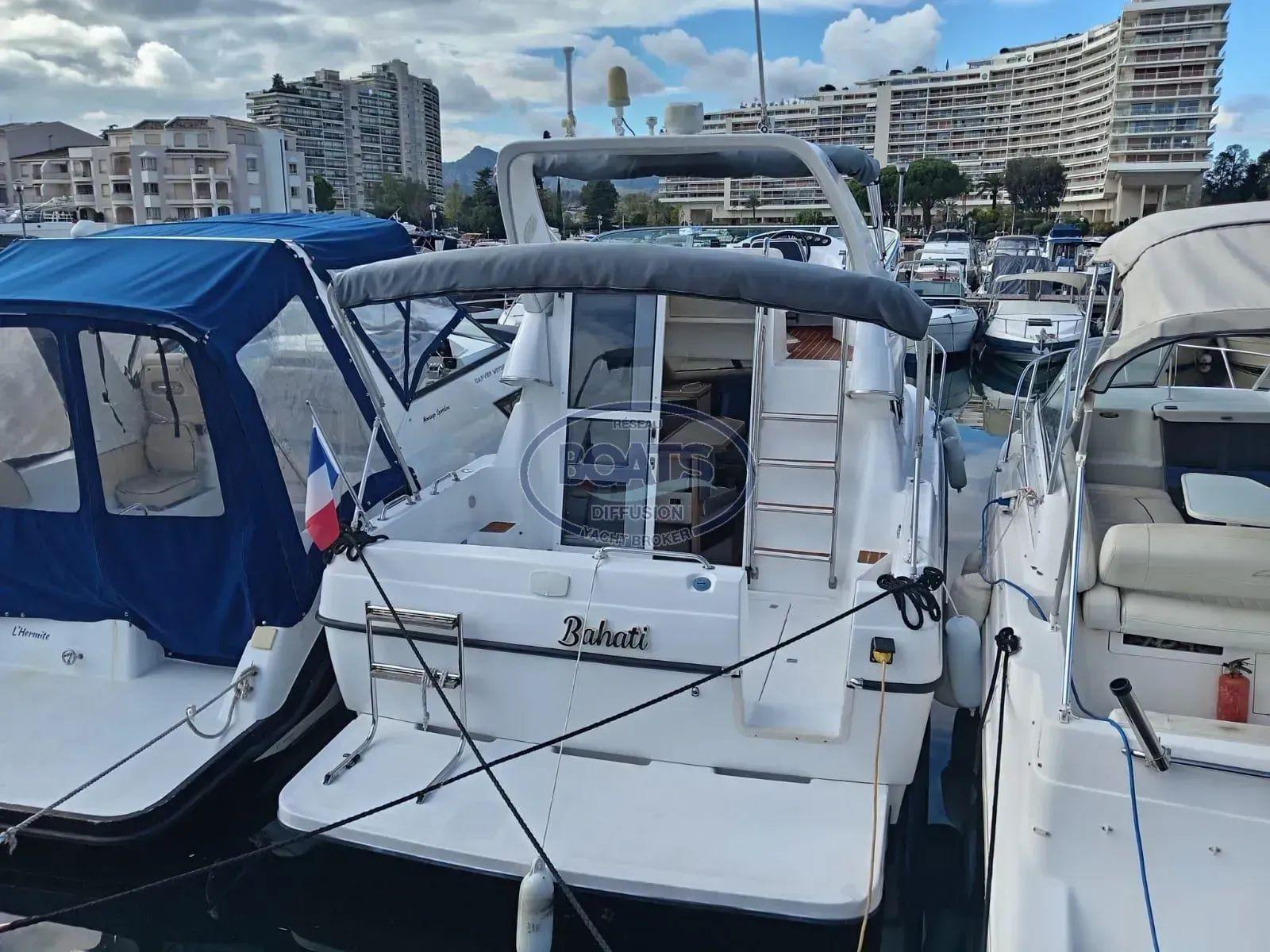 bayliner Fly cierra 2858