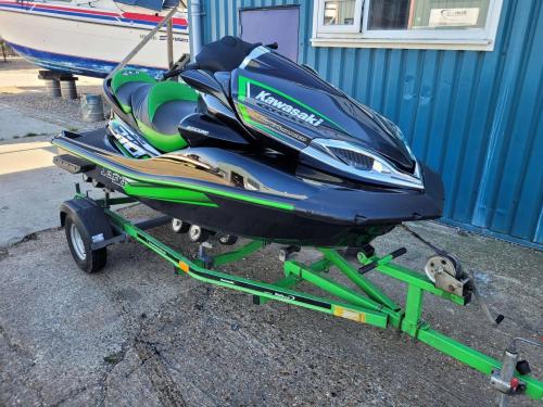 kawasaki 310 lx jetski