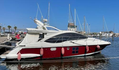 Azimut 43s