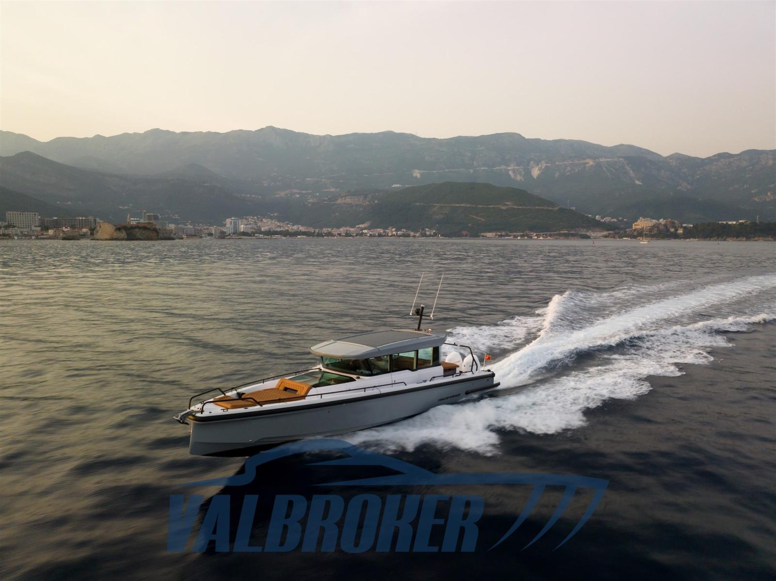 axopar 37 xc cross cabin