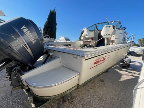 boston whaler 25 walkaround