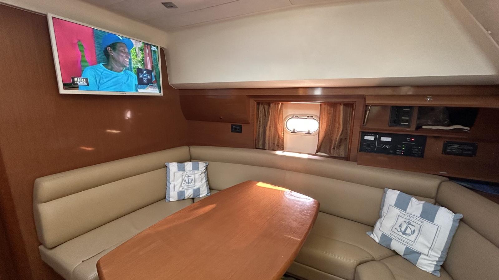 jeanneau Prestige 38 s