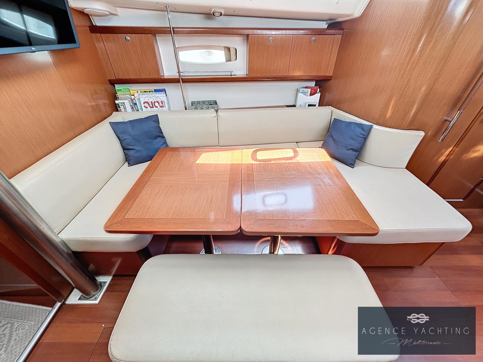 beneteau Oceanis 40