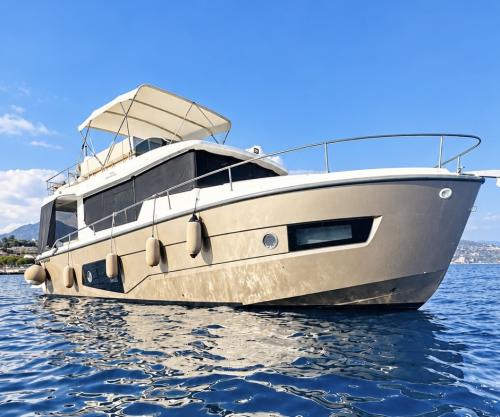 Cranchi eco trawler 43