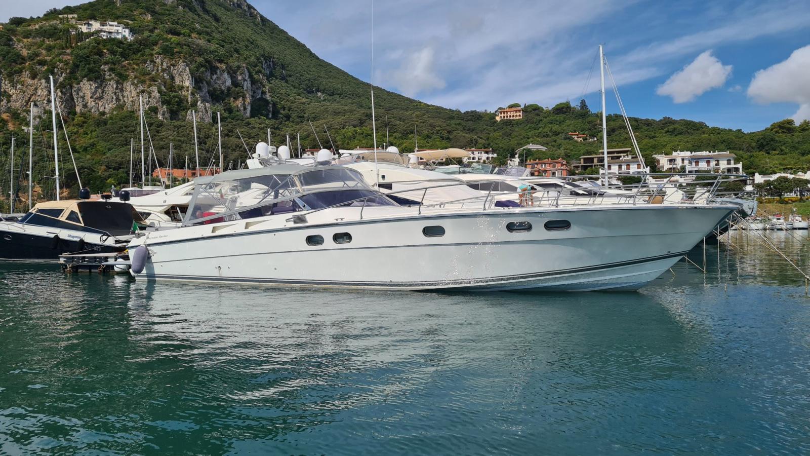 magnum marine 53