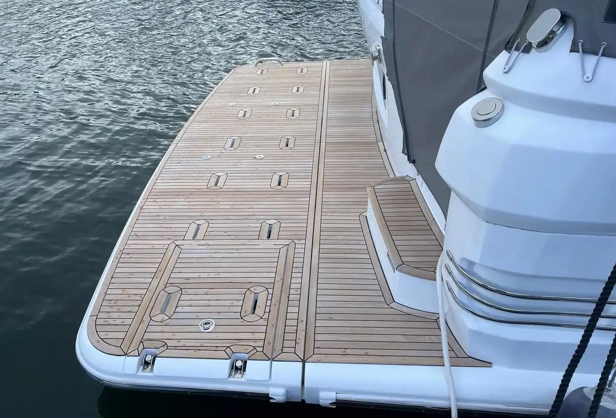 azimut Magellano 53
