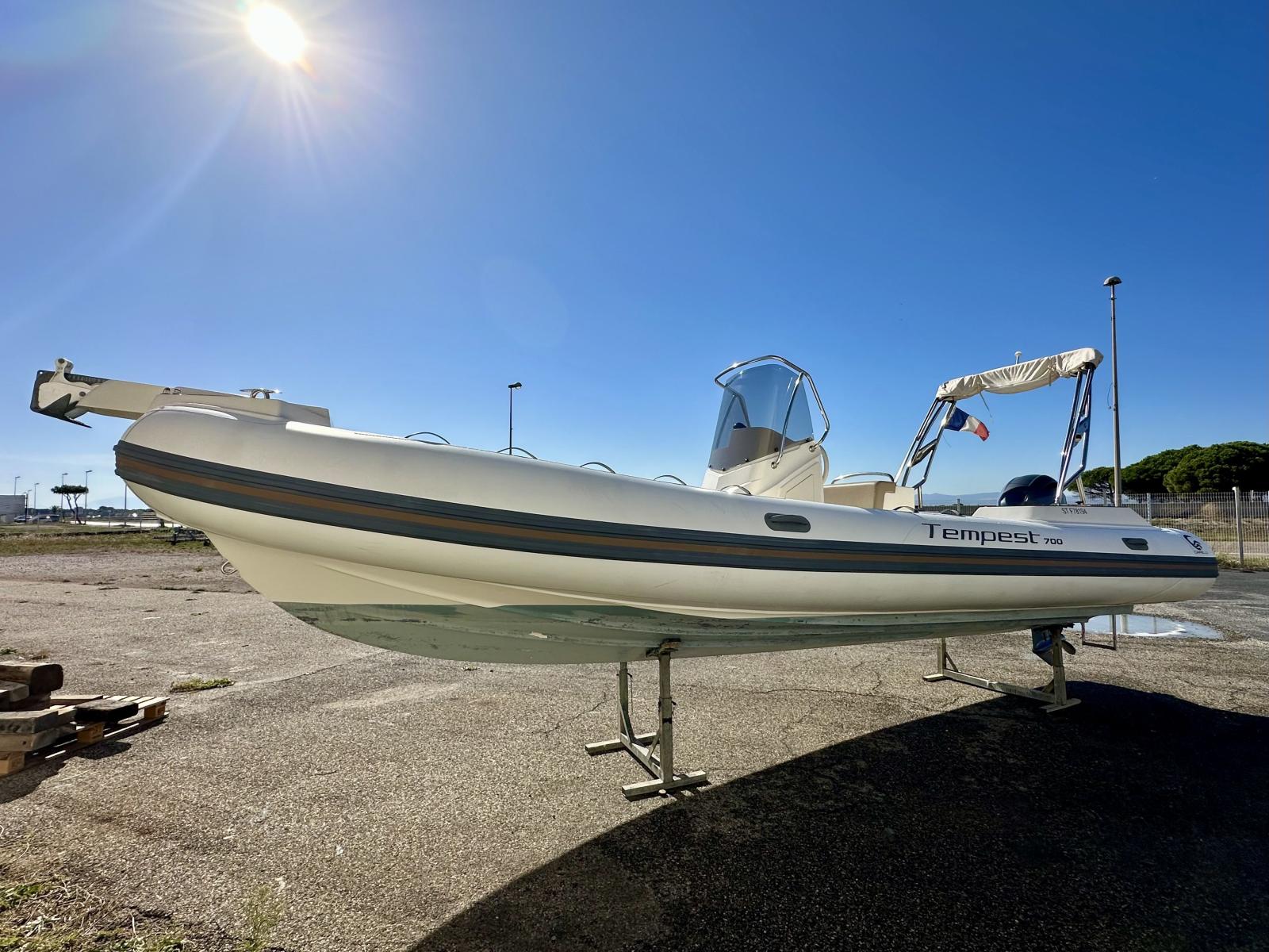 capelli Tempest 700
