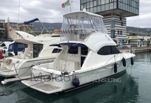 Riviera marine 37 flybridge