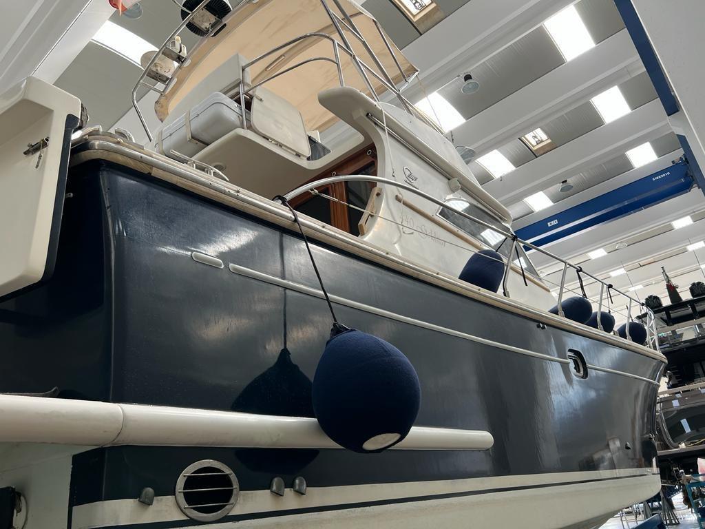 cantieri estensi 440 goldstar fly