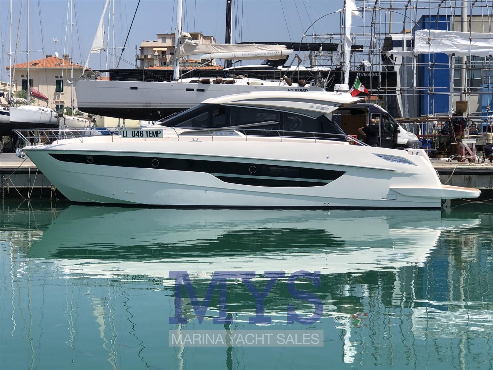 cayman yachts S520 new
