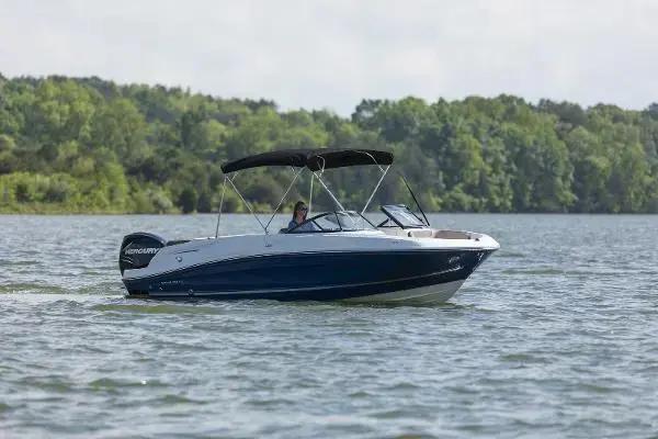 bayliner Vr6