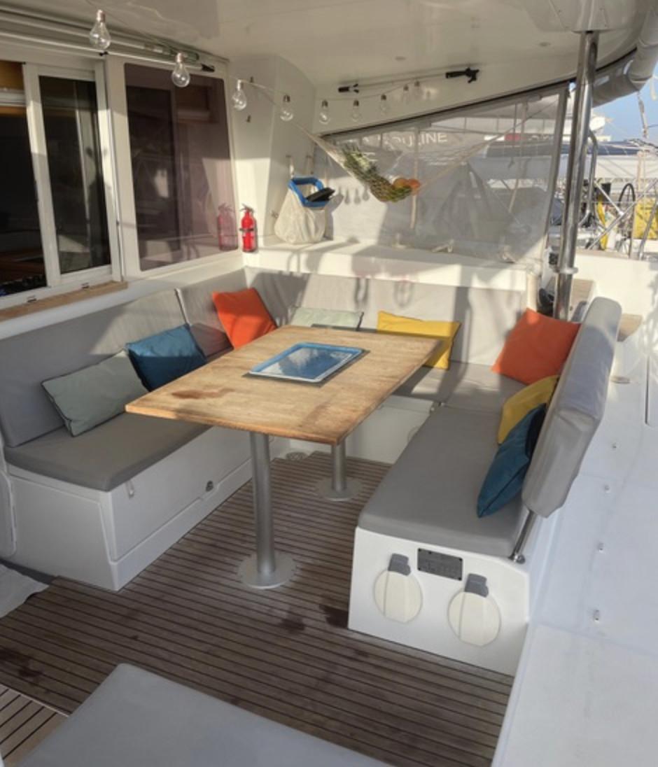 lagoon 400