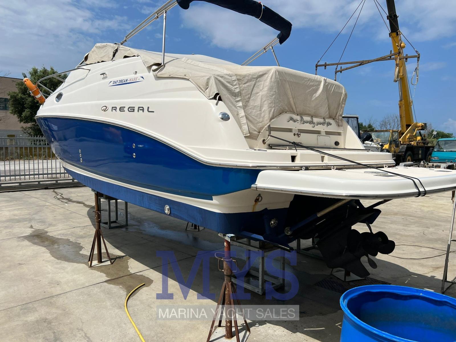 regal marine Commodore 2665